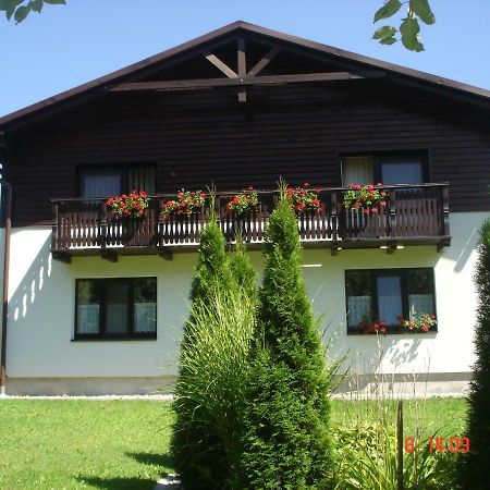 E&Z Eva Hruba Rekreacny Dom Hotel Bystra Bagian luar foto